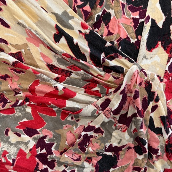 NIC+ZOE Red and Black Abstract Wrap Top—Medium - Picture 3 of 12